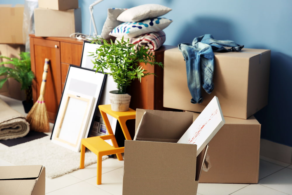 What can I expect in an international relocation package